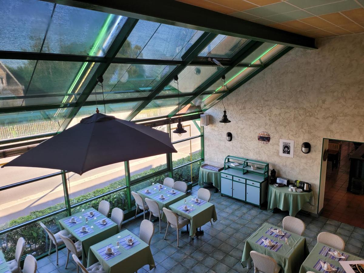 L'Auberge De L'Olive Dompierre-sur-Besbre Bagian luar foto